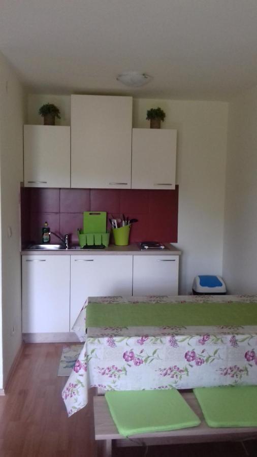 Guesthouse Sime Kolan Εξωτερικό φωτογραφία
