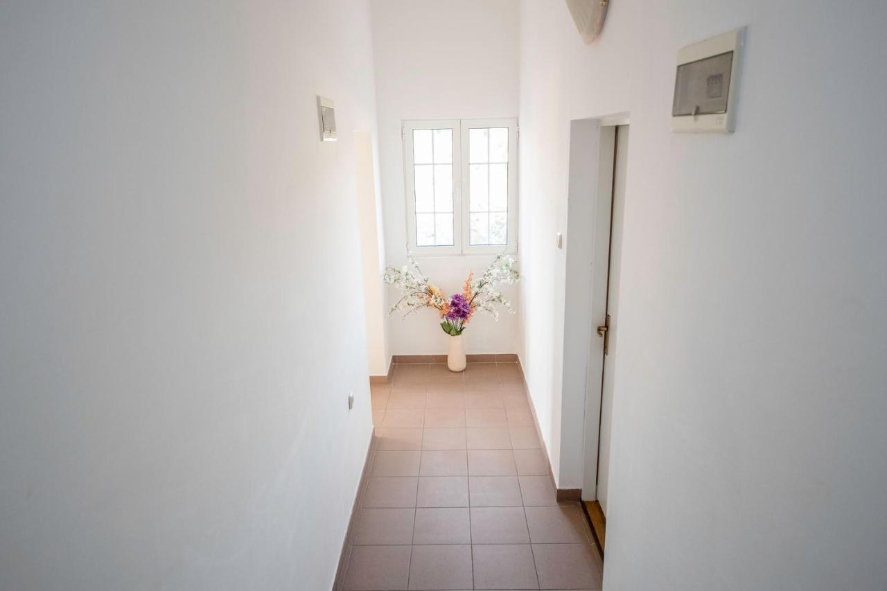Guesthouse Sime Kolan Εξωτερικό φωτογραφία