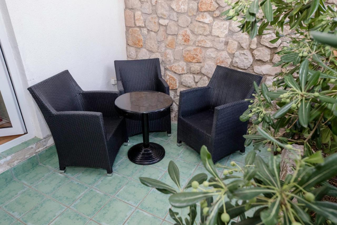 Guesthouse Sime Kolan Εξωτερικό φωτογραφία