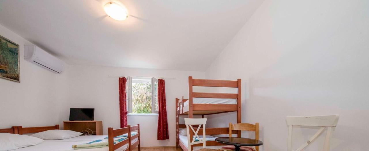 Guesthouse Sime Kolan Εξωτερικό φωτογραφία