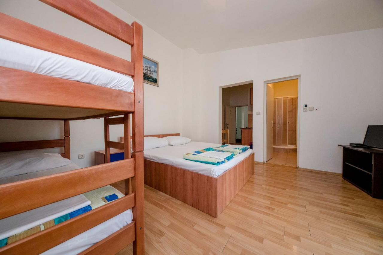 Guesthouse Sime Kolan Εξωτερικό φωτογραφία